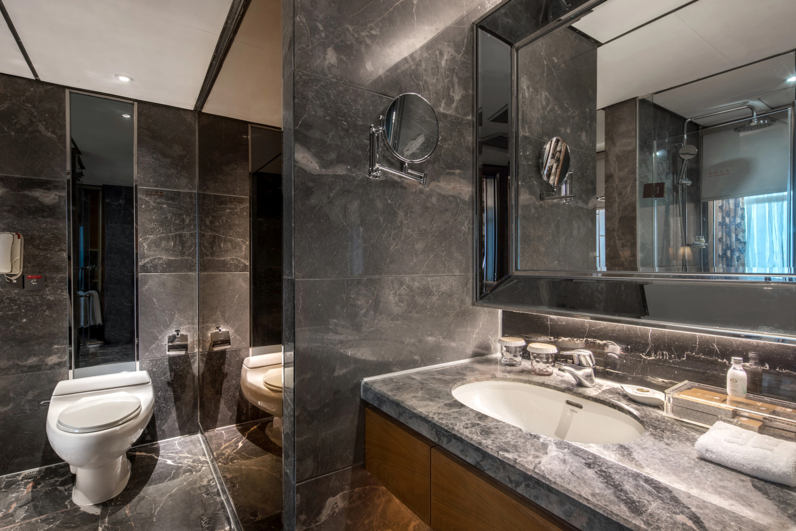 Asia International Hotel Guangzhou