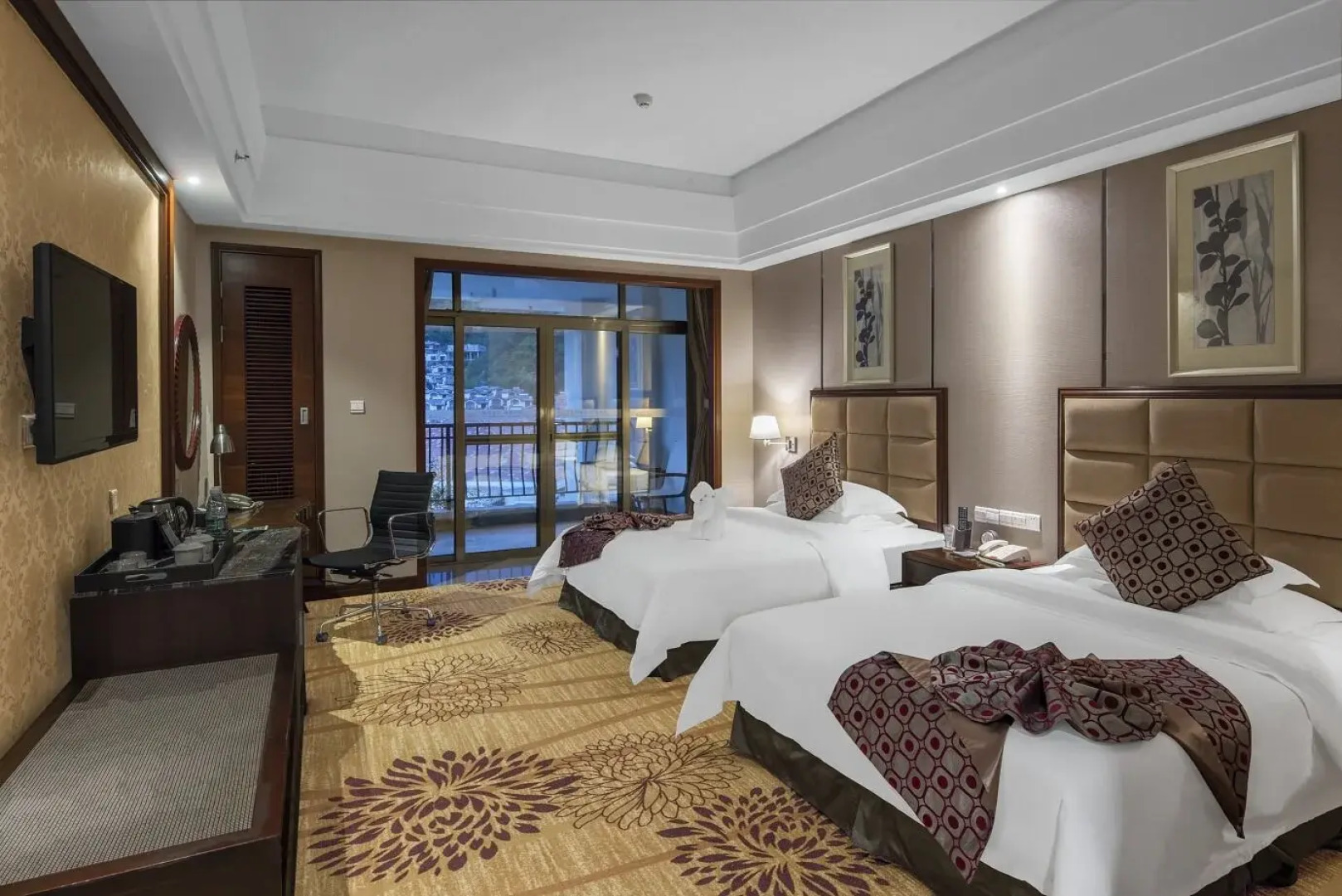 Zhangjiajie Country Garden Phoenix Suites Hotel