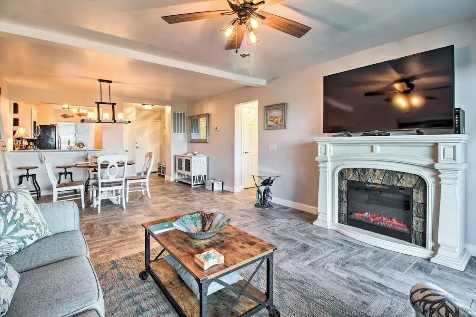 Oceanfront St Helena Island Condo w/ Beach Access!