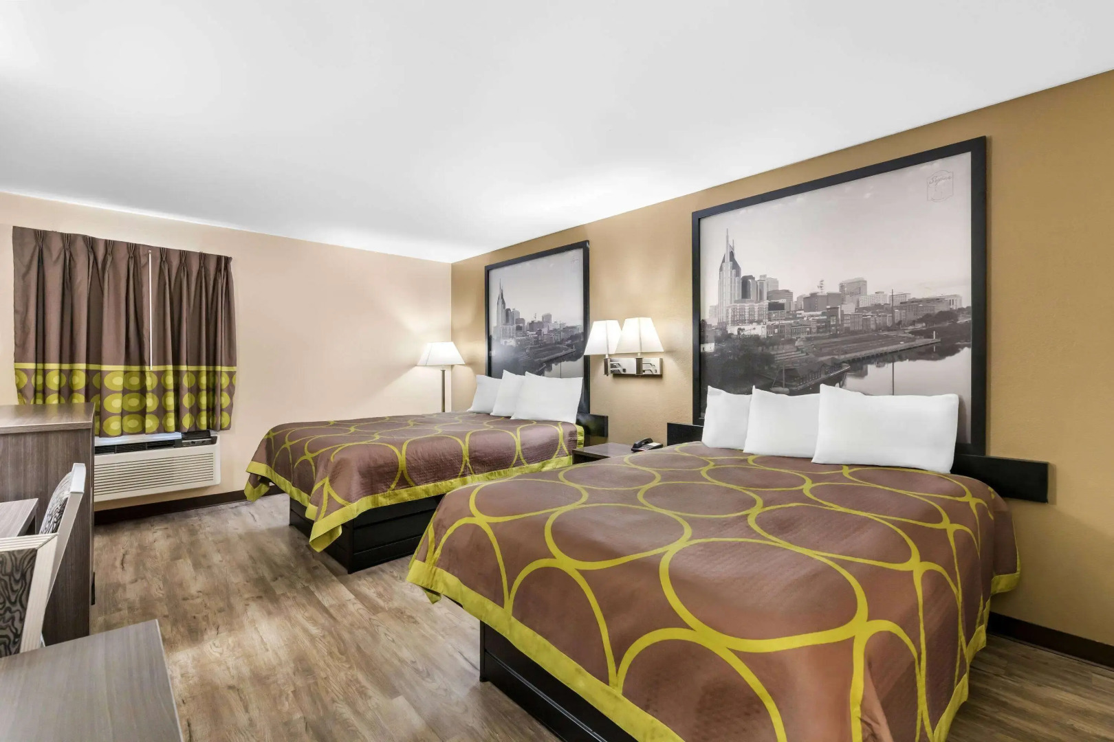 Super 8 by Wyndham Dickson