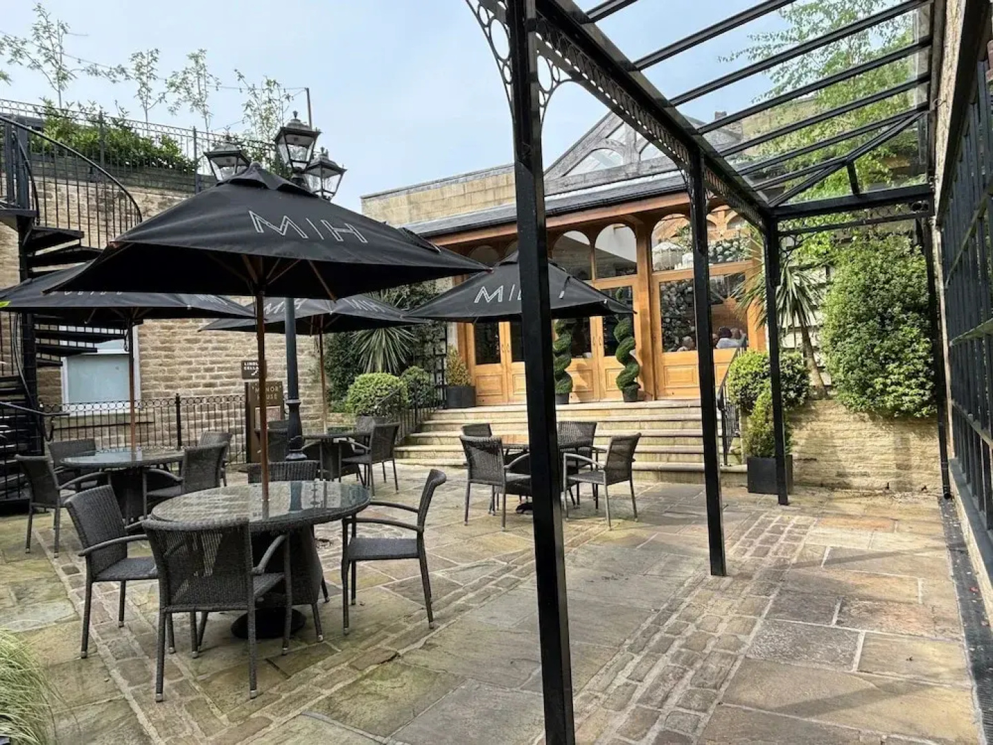 Manor House Lindley