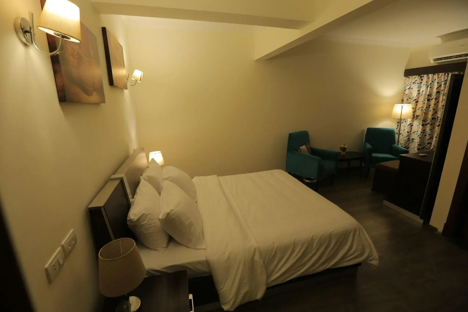 Pyramid Edge Hotel & Exclusive Pyramids View Rooftop