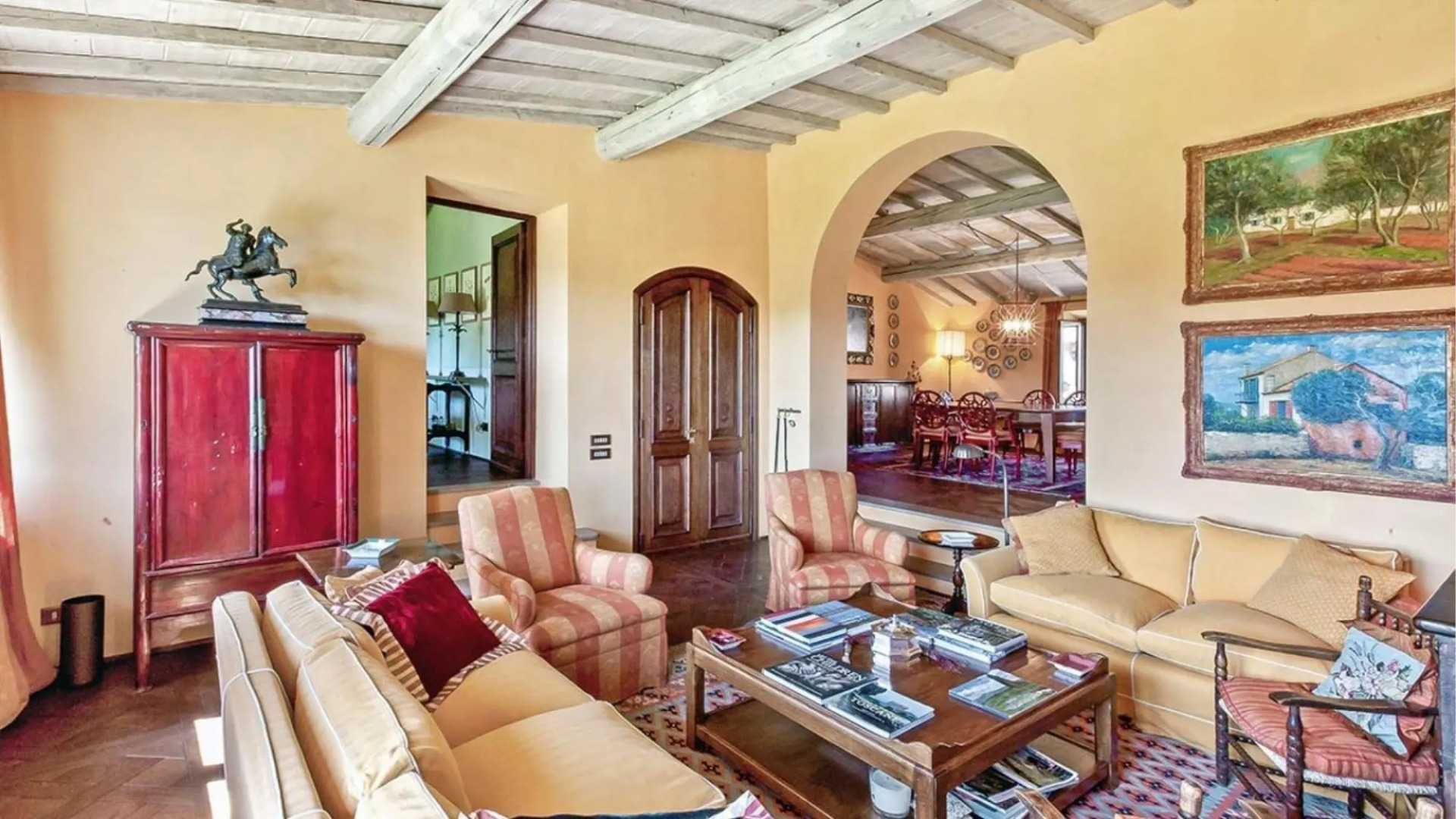 Independent Villa With 12 Beds-villa Aiola