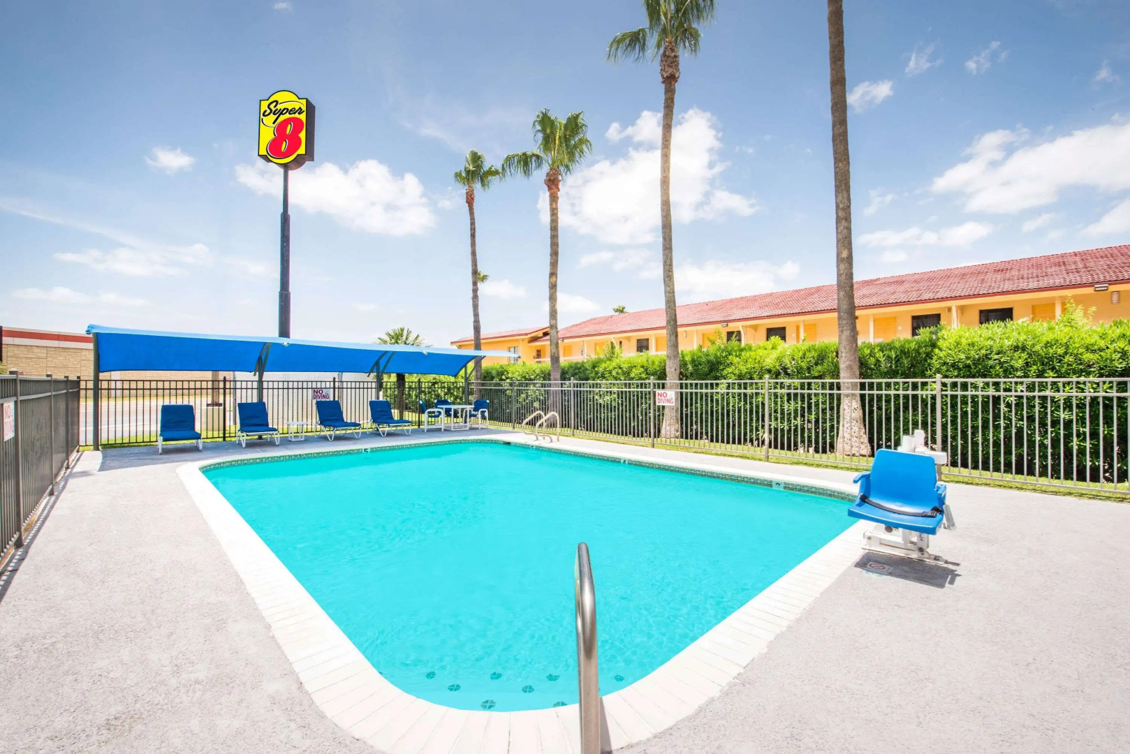 Super 8 by Wyndham Harlingen TX