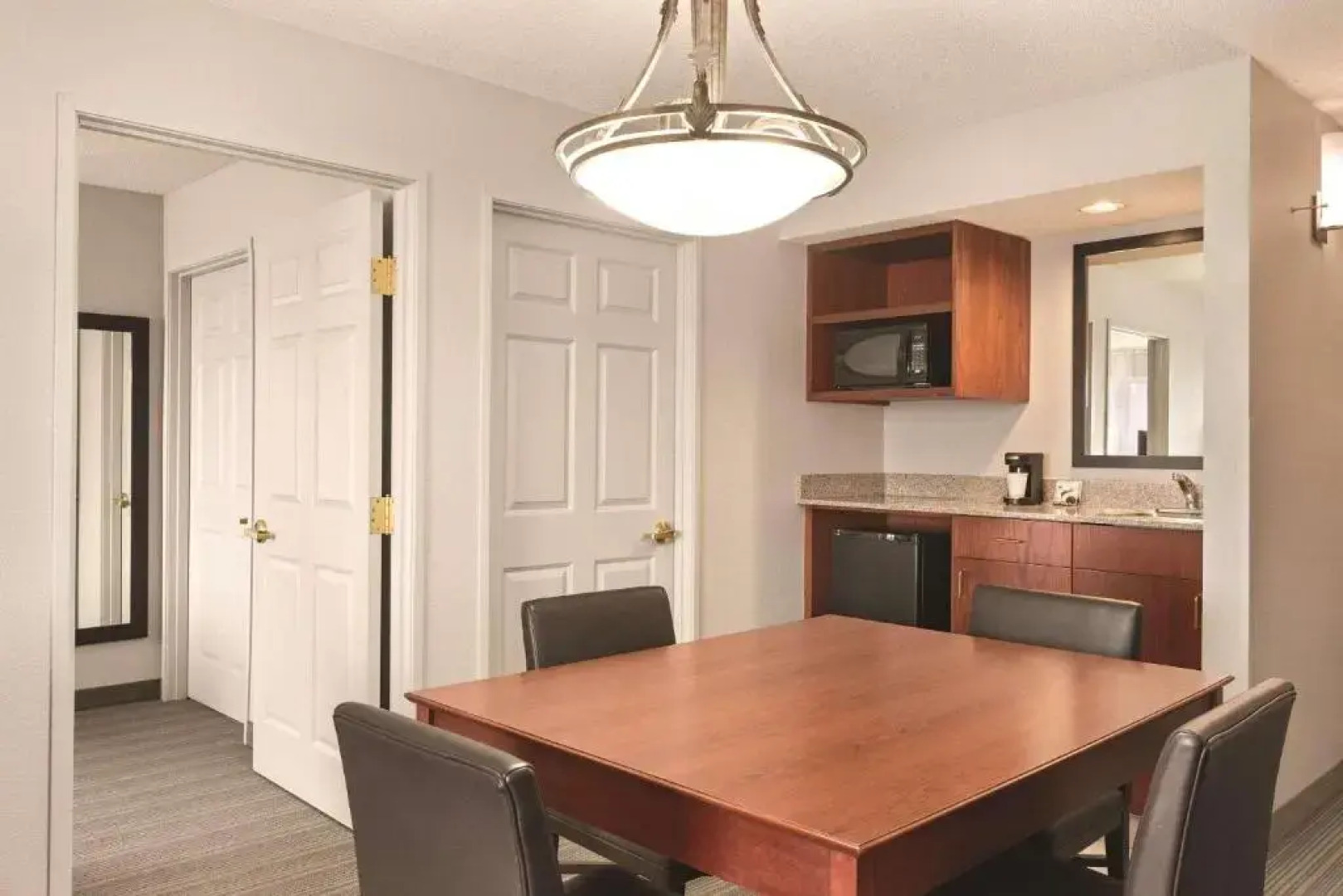 Country Inn And Suites Willmar