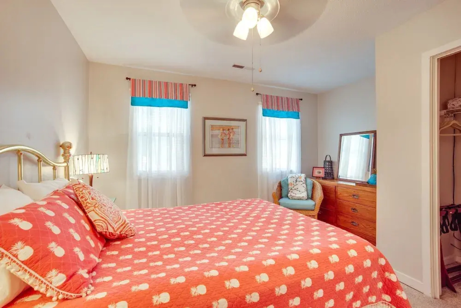 Beaufort Home w/ Patio 3 Mi to Downtown!