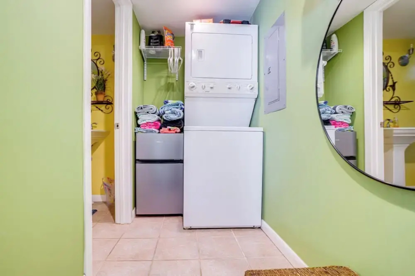 The White Elephant Inn Getaway w/ Pool & Hot Tub!