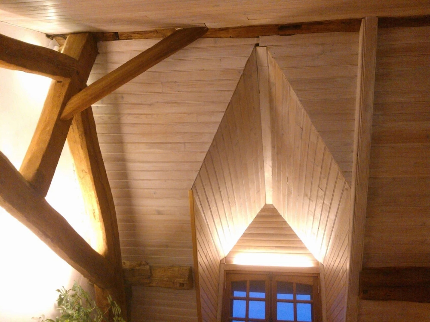 La Longère aux Volets Rouges