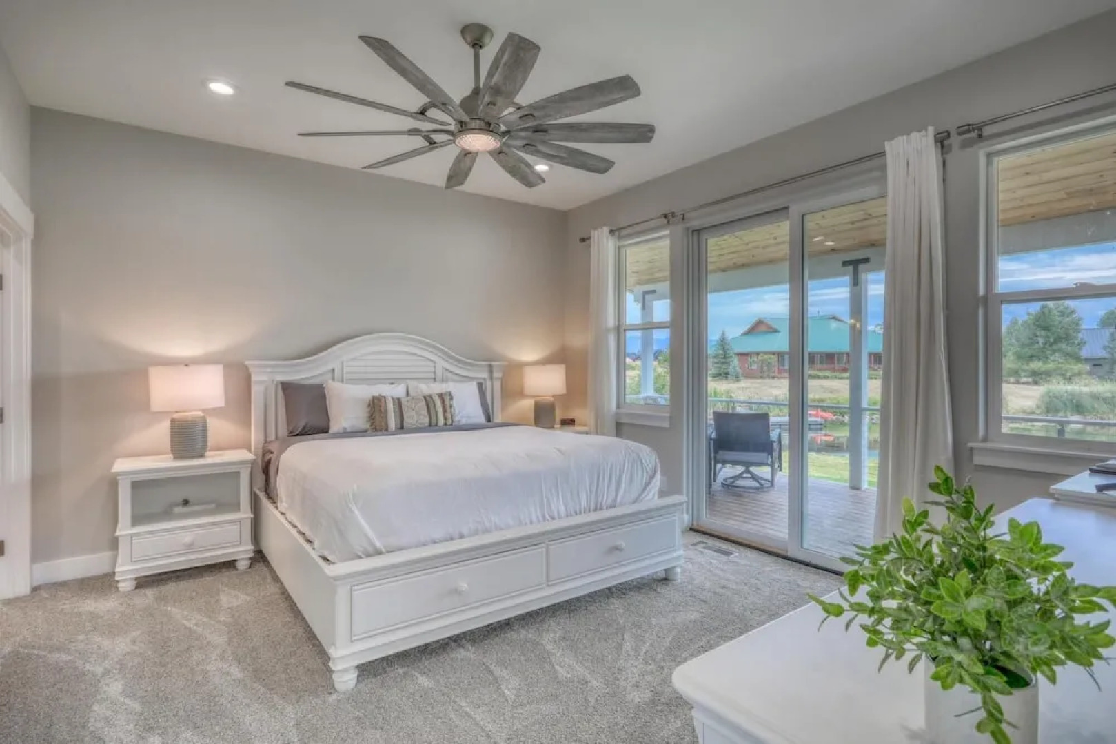 New Tranquil Village Lake Retreat