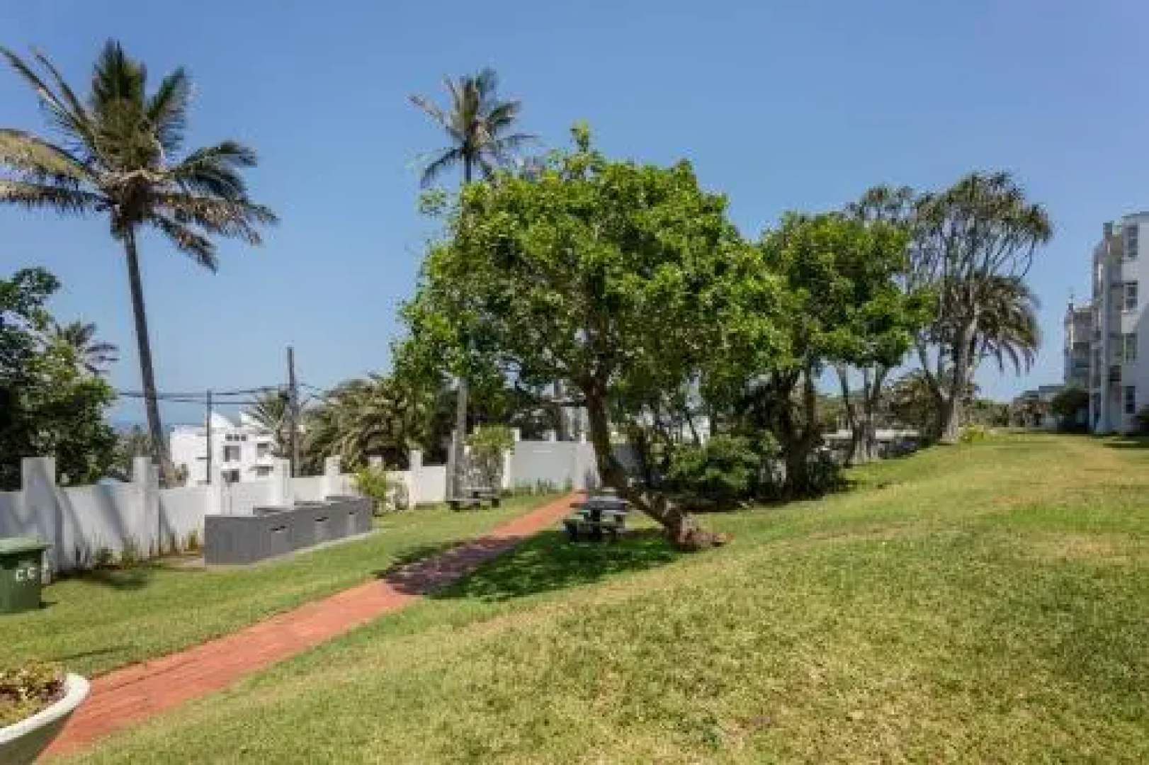 Chakas Cove 105