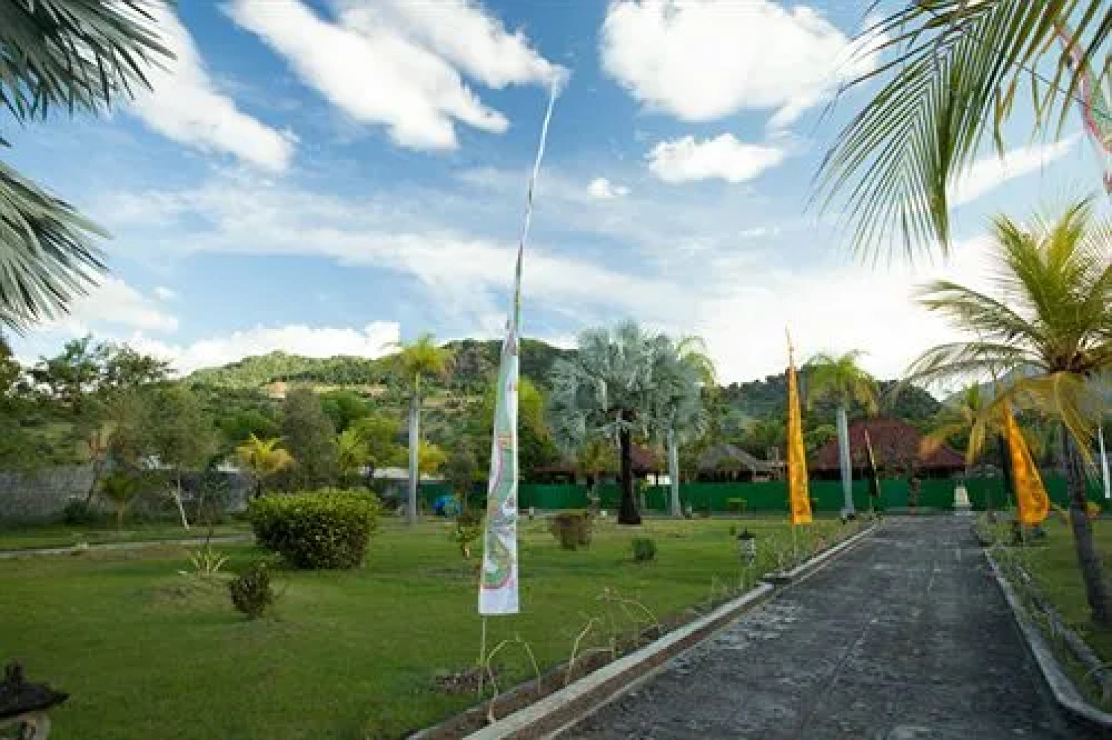 Segara Bukit Seaside Cottages