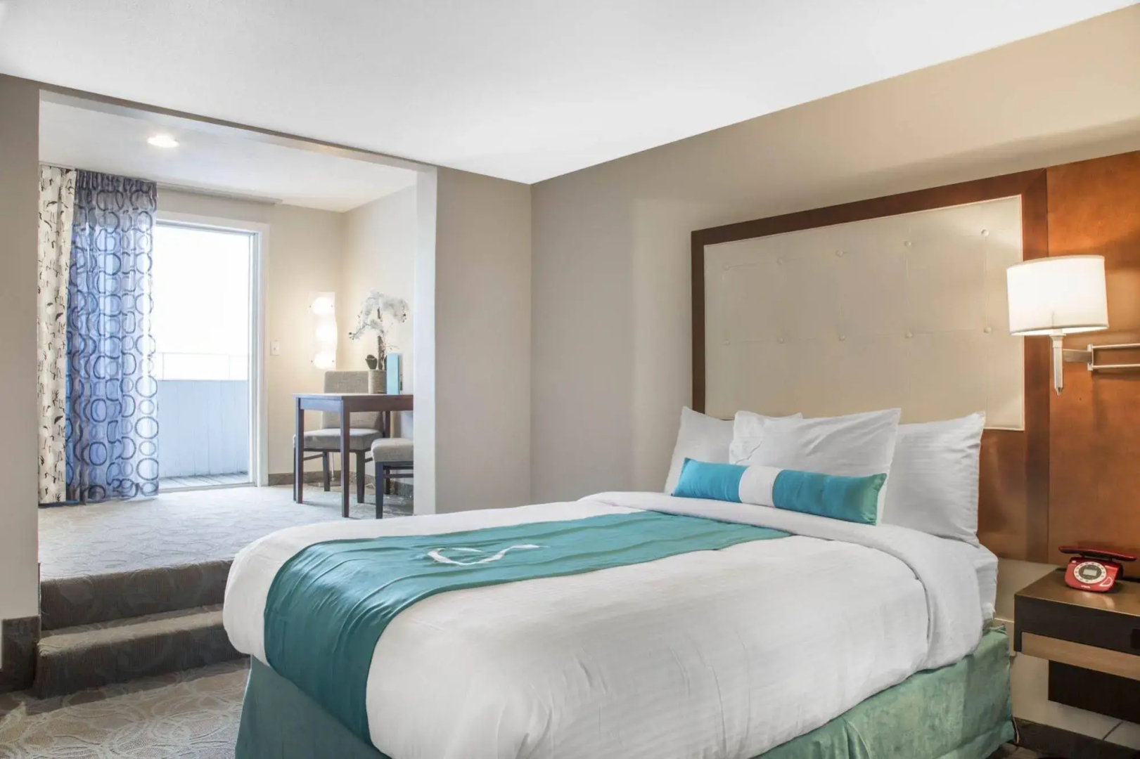 Aqua Blue Hotel