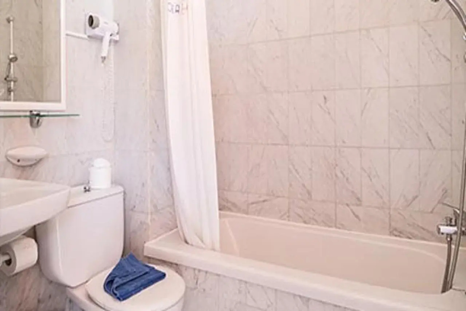 Apartamentos Marola Park