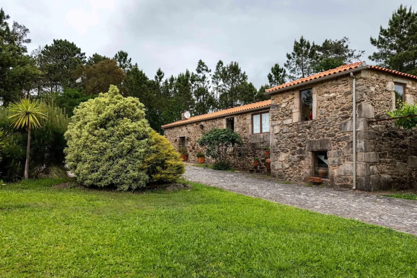 Villa With 7 Bedrooms in Mentrestido, With Private Pool, Enclosed Gard