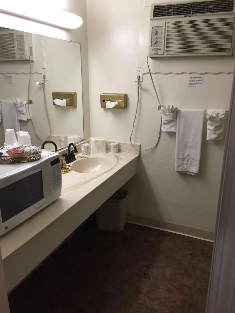 Holiday Lodge Grass Valley