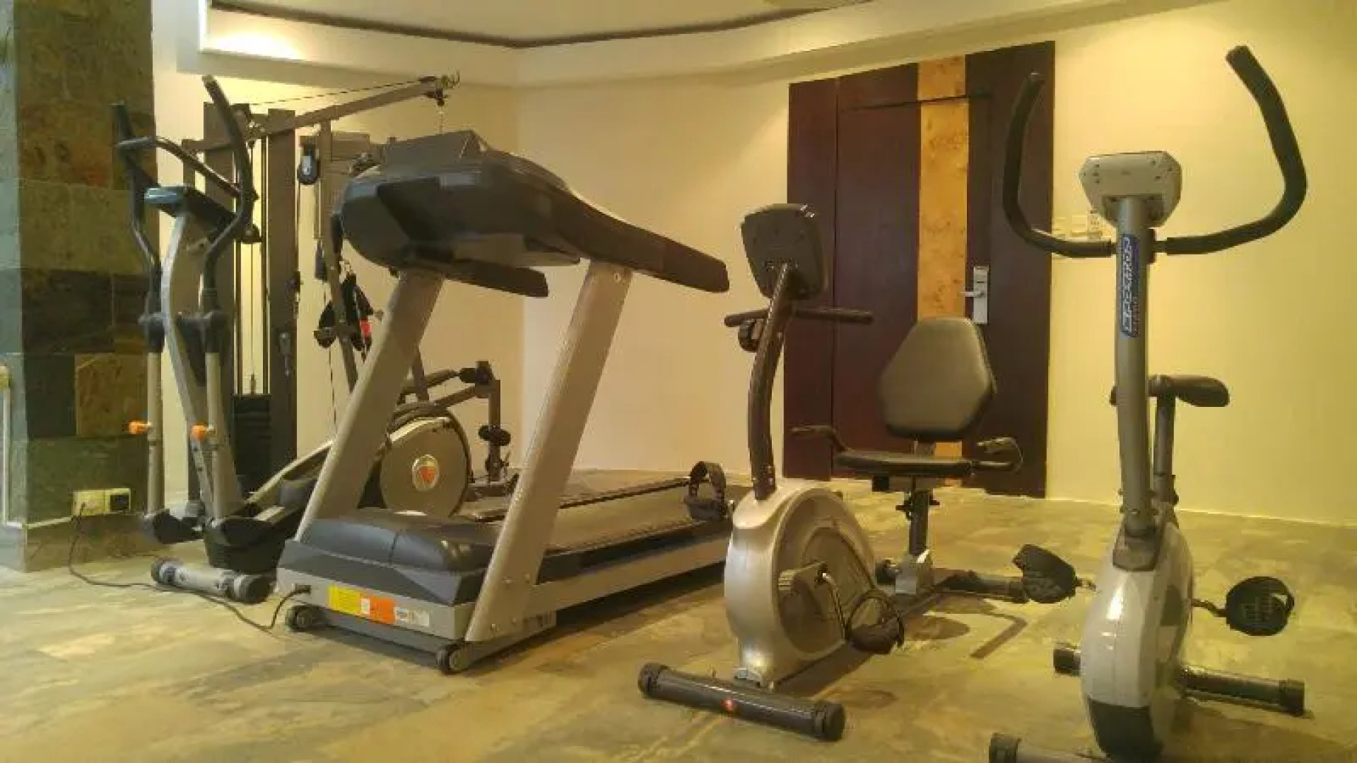 Almuhaidb Takhasosi Residence