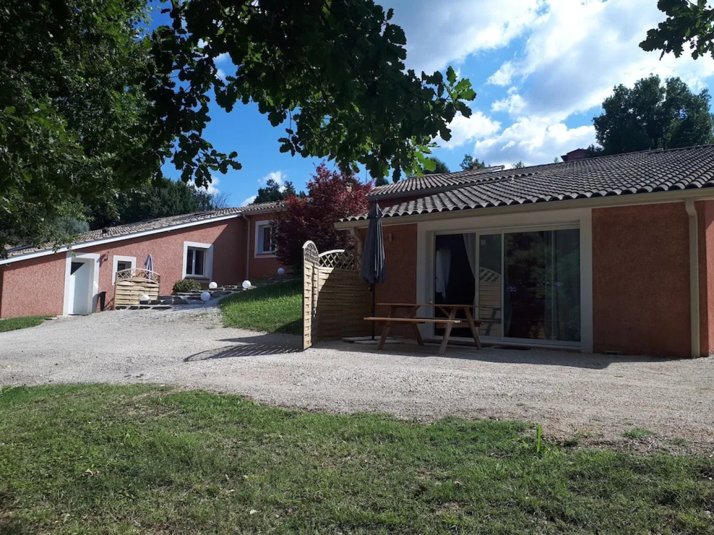 Logement Carreyrat - Le Maëly