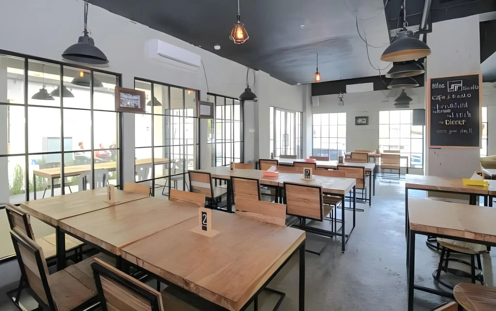 Hotel Bliss Soetta Semarang