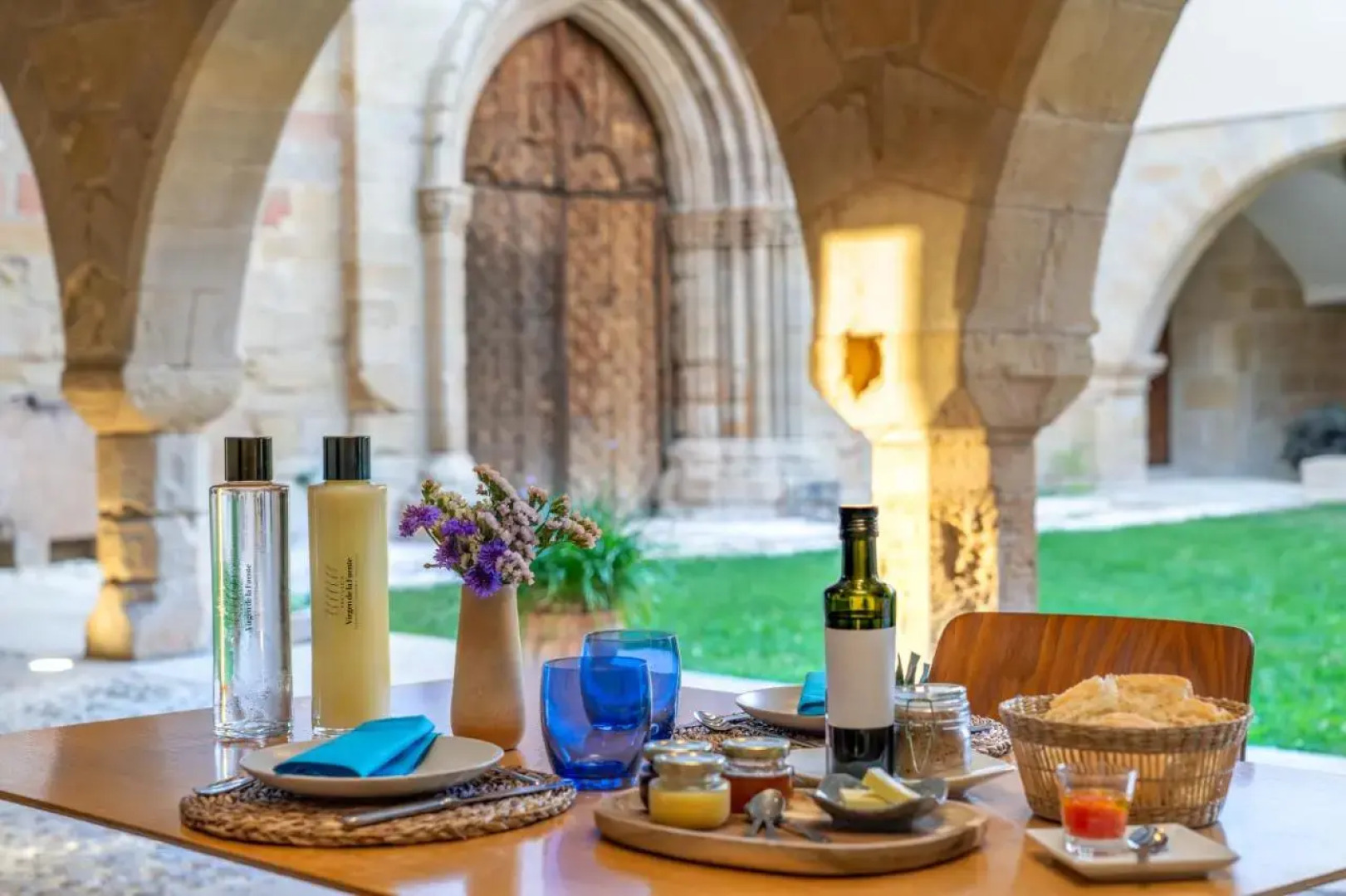 Hospedería Virgen De La Fuente