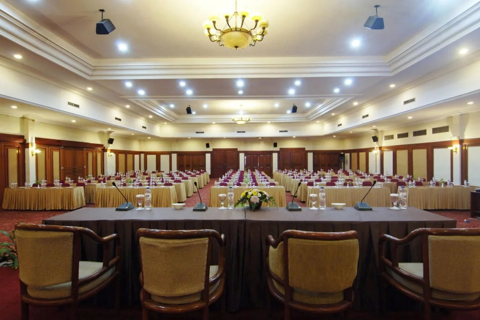 Singgasana Hotel Makassar