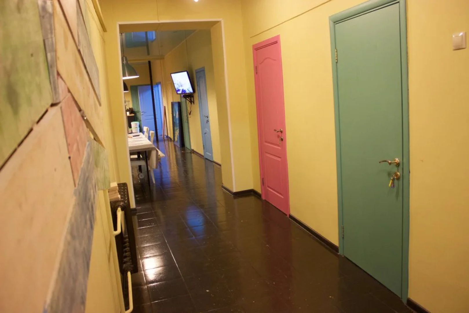 DOORS Mini-Hotel