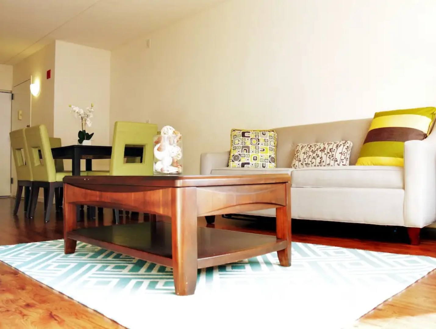 BellaView Suites at CityPlace