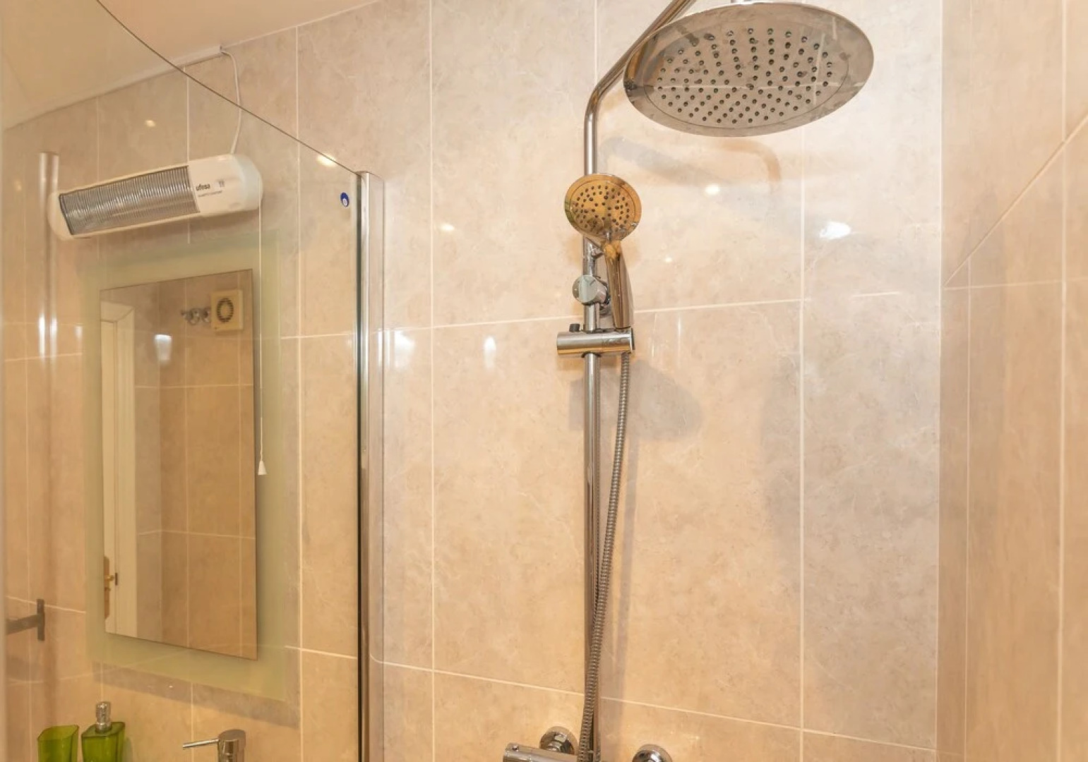 Ático Las Flores Moderno y céntrico duplex. 3 dormitorios. Parking. WI