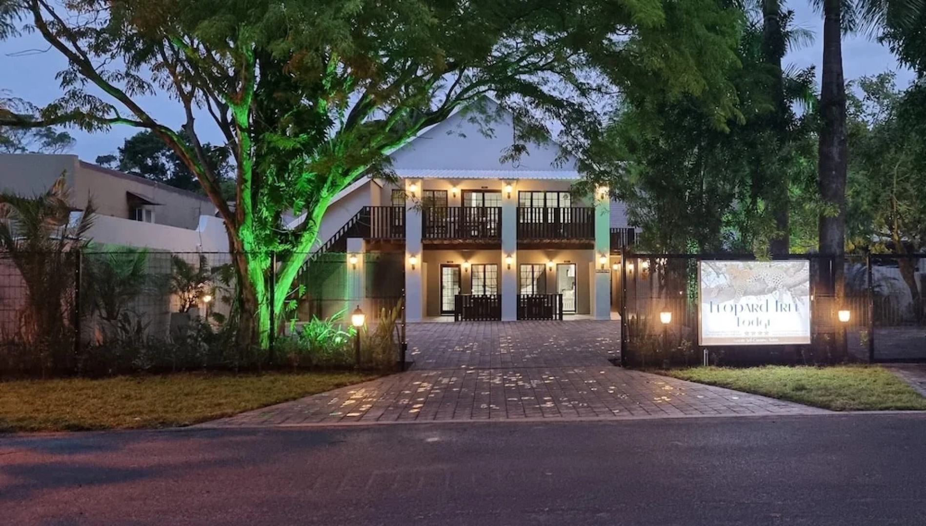 Leopard Tree Lodge