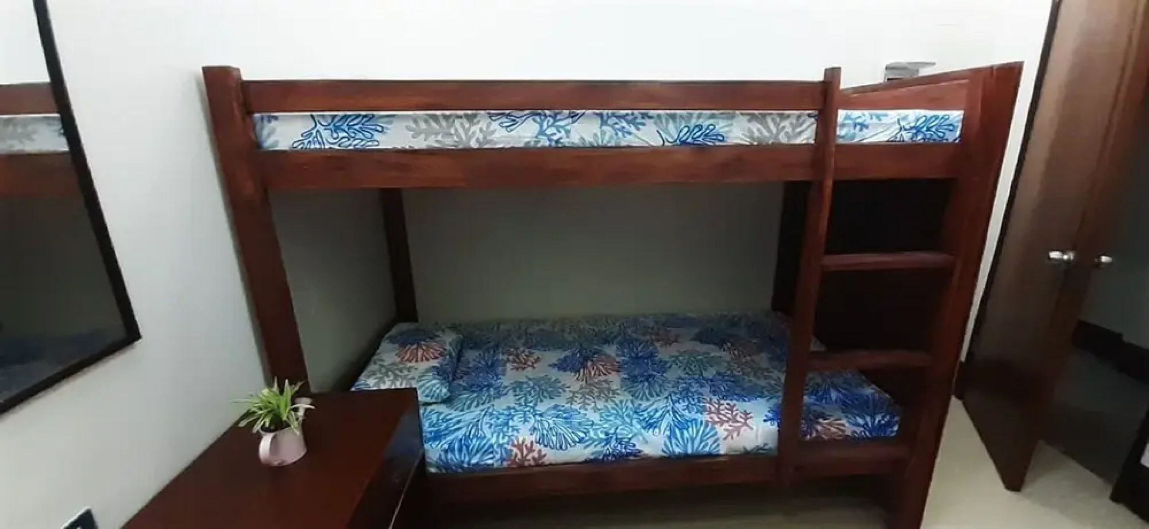 OYO 669 Izaabel Inland Resort And Dormitel