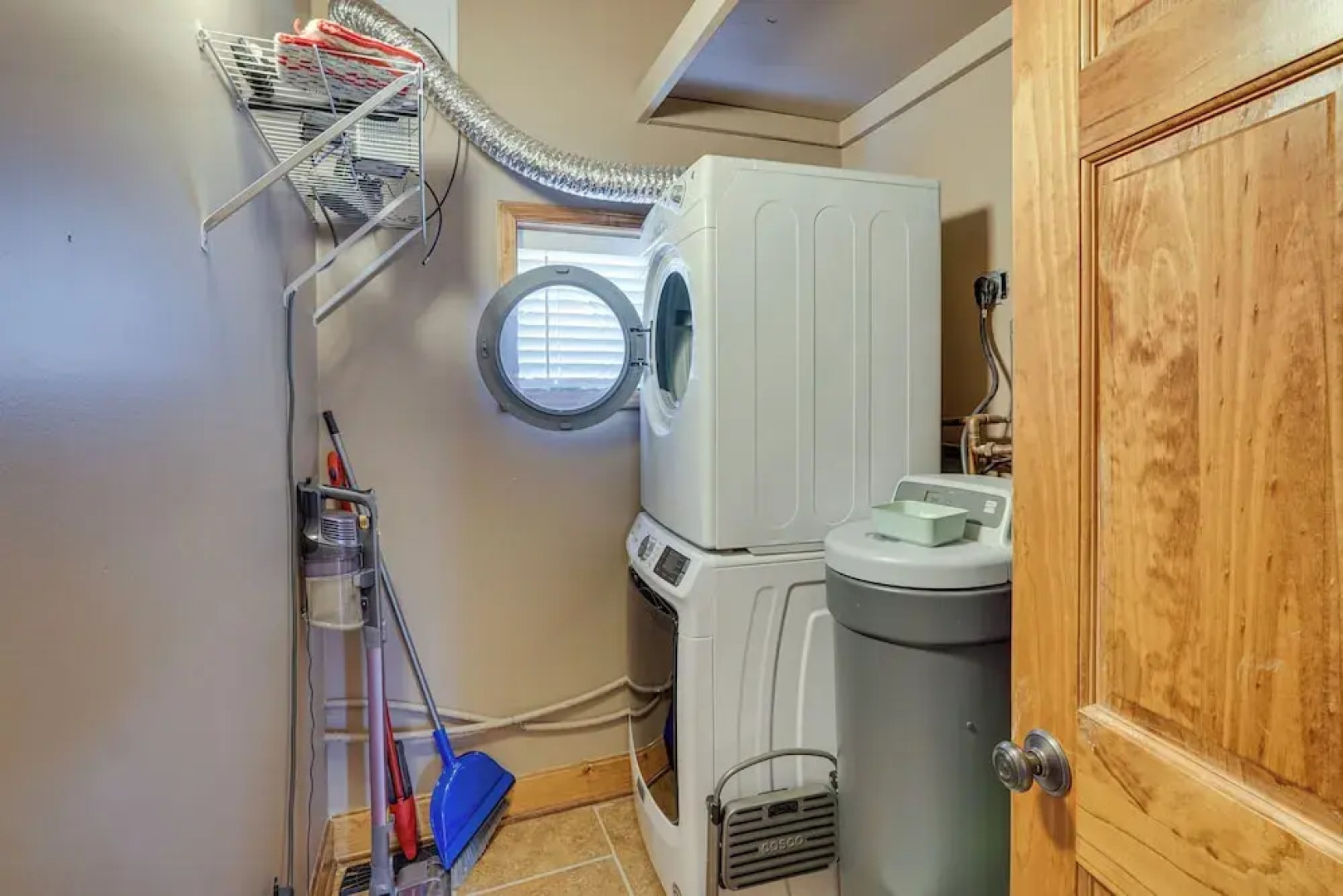 Private Dock: Lakefront Sunrise Beach Home