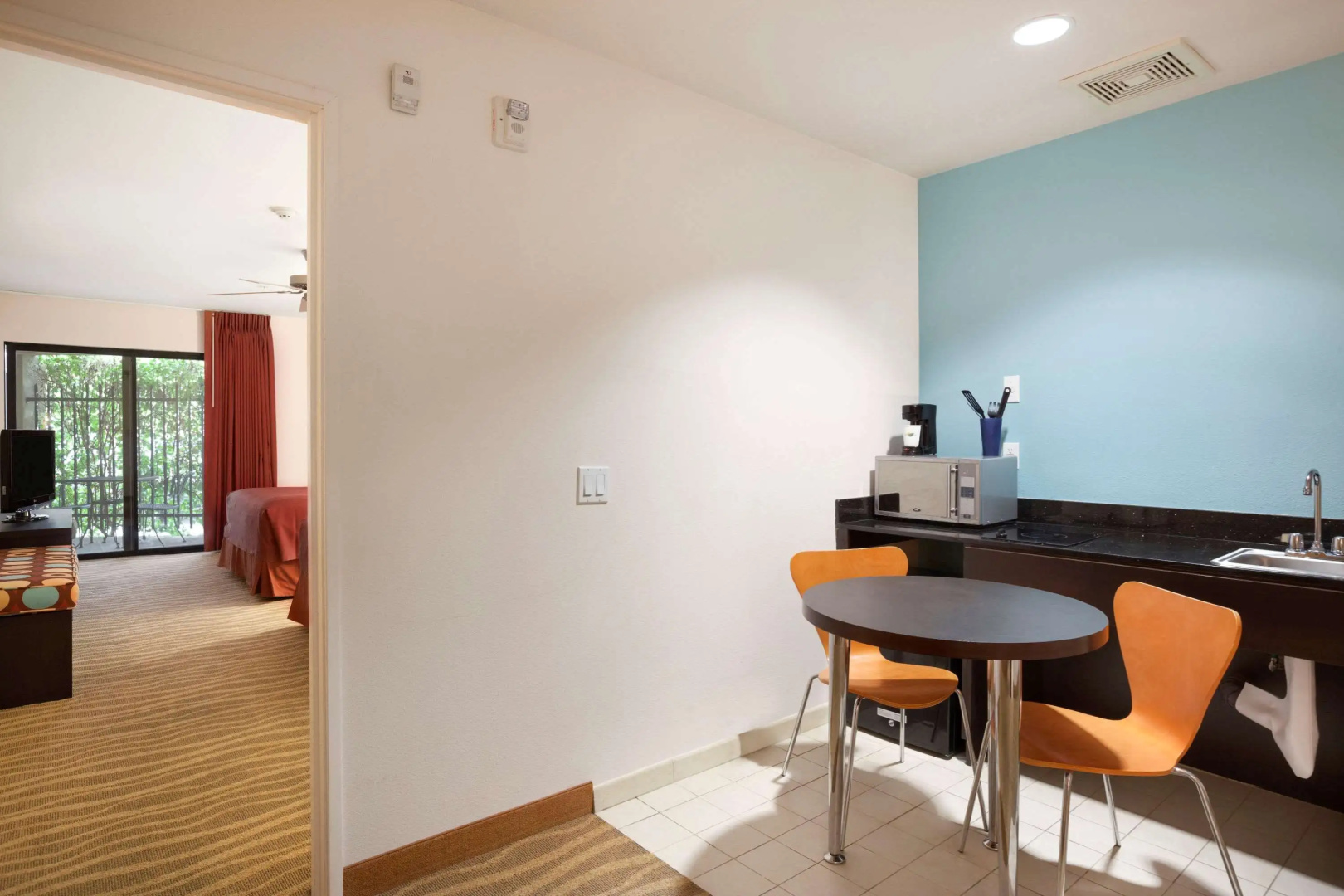 Super 8 by Wyndham Indio