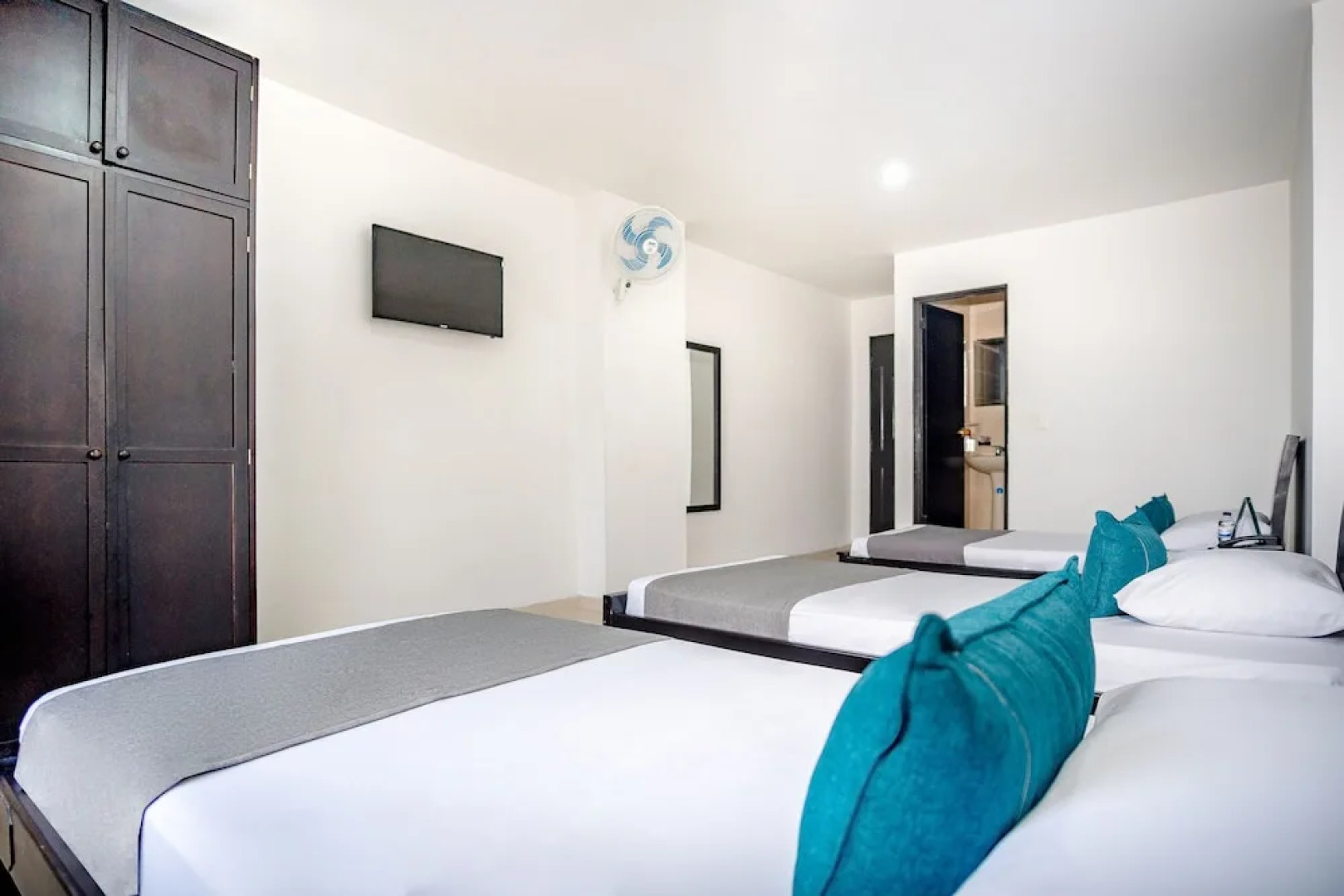 Ayenda 1910 Gold Plaza