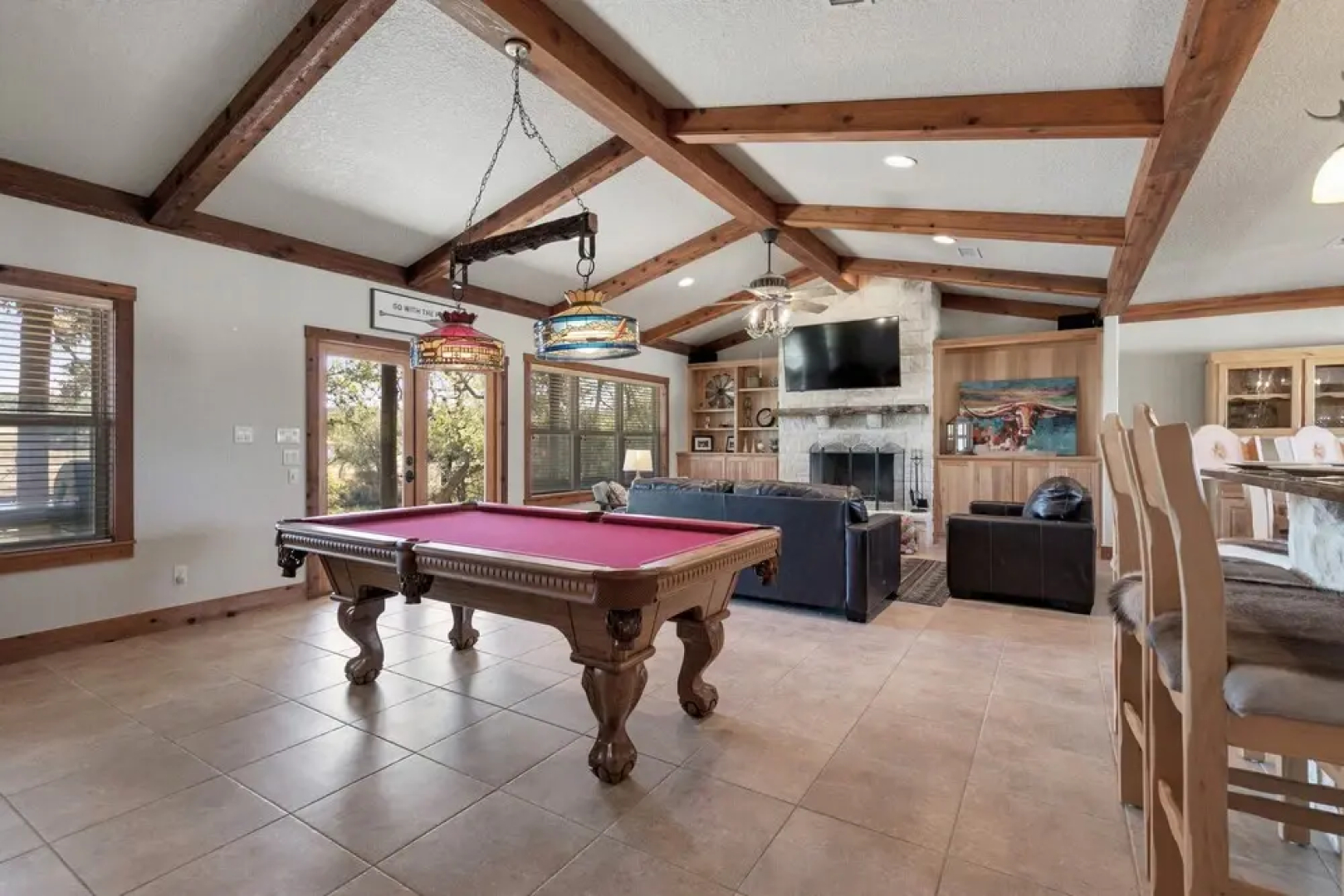 New Gorgeous Ranch With Private Swimming River, Waterfall, & Firepit