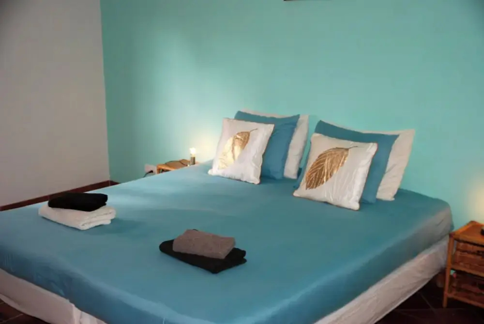 Mirador Apartments