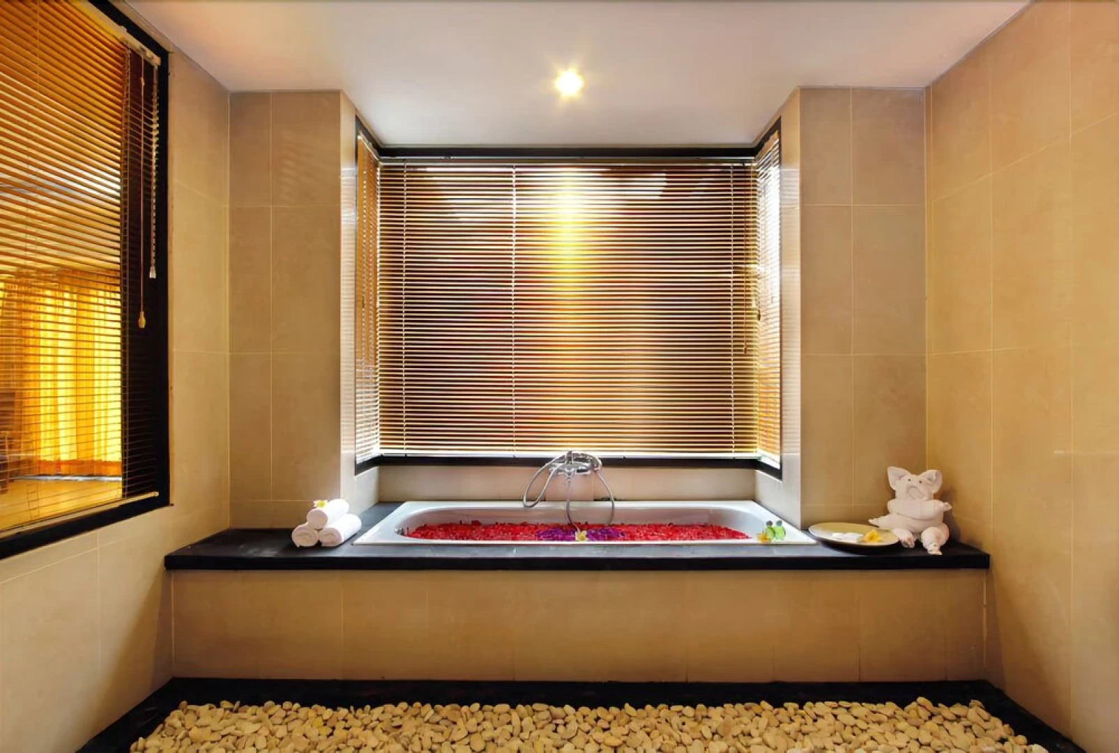 Pande Villas Spa & Restaurant