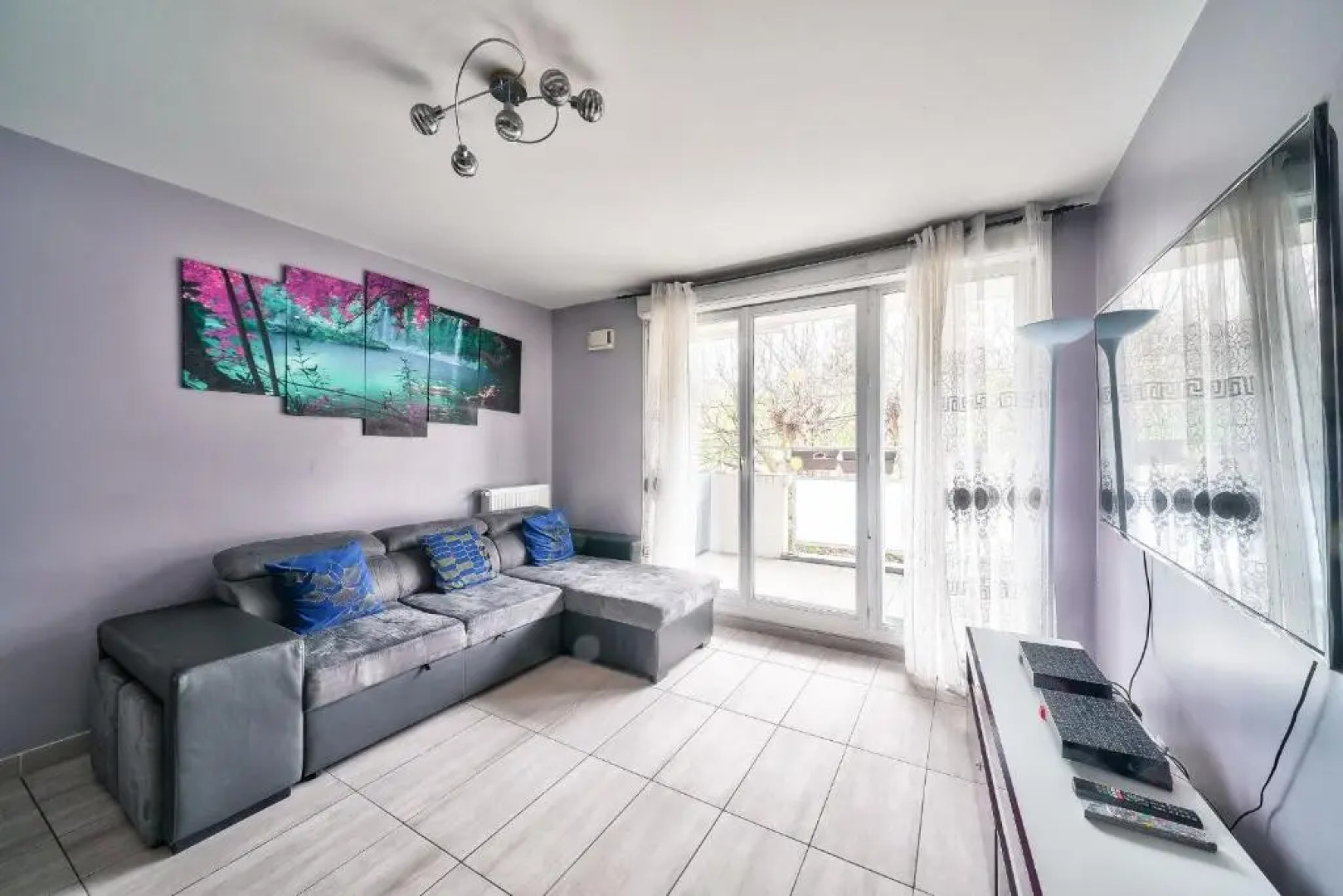 Nice 2 BDR in Rosny-sous-Bois