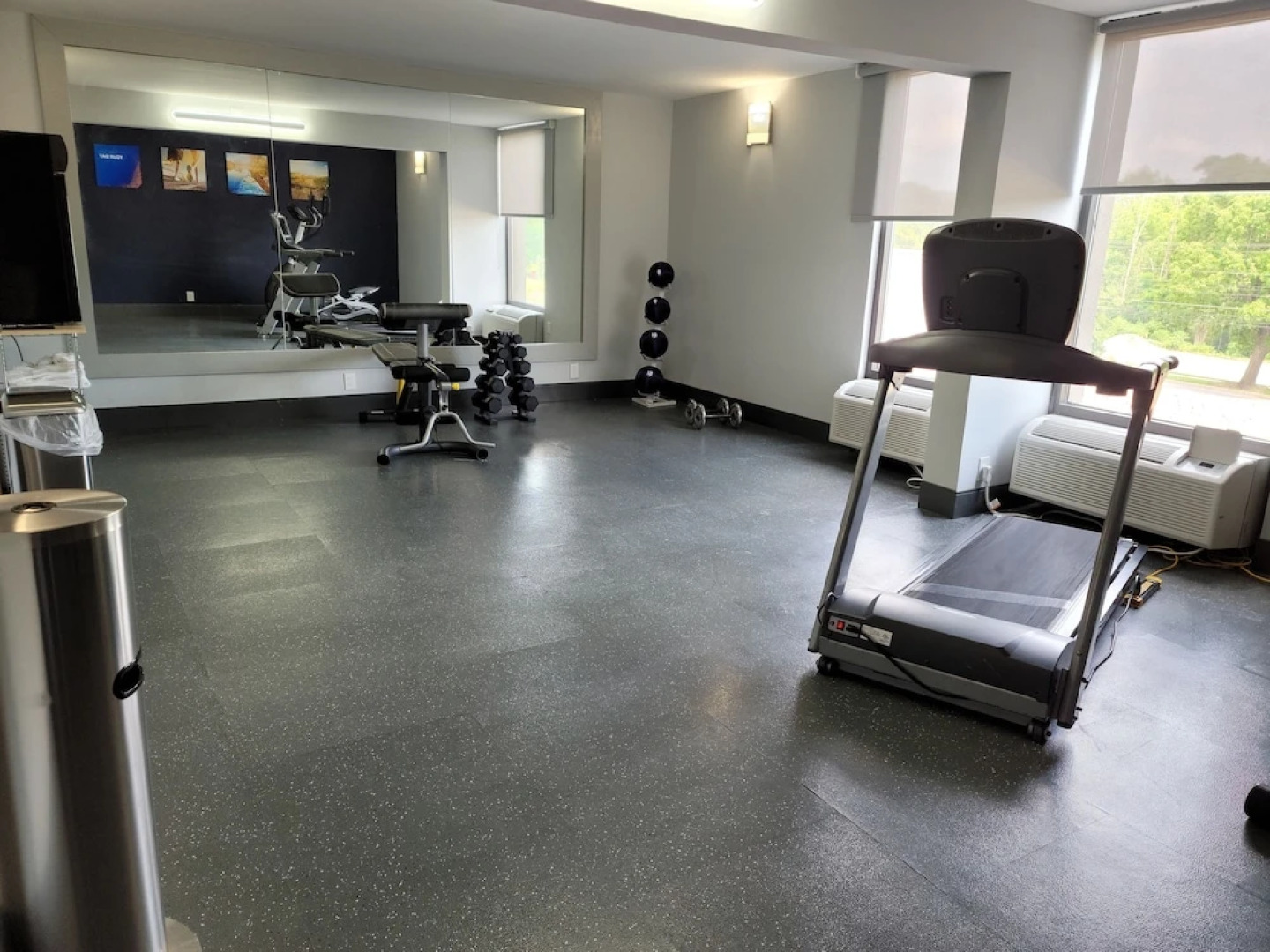 Quality Inn & Suites Outlet Village