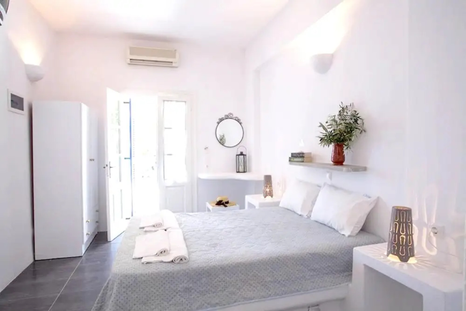 Apartment With 2 Bedrooms in Paros, With Wonderful sea View, Furnished