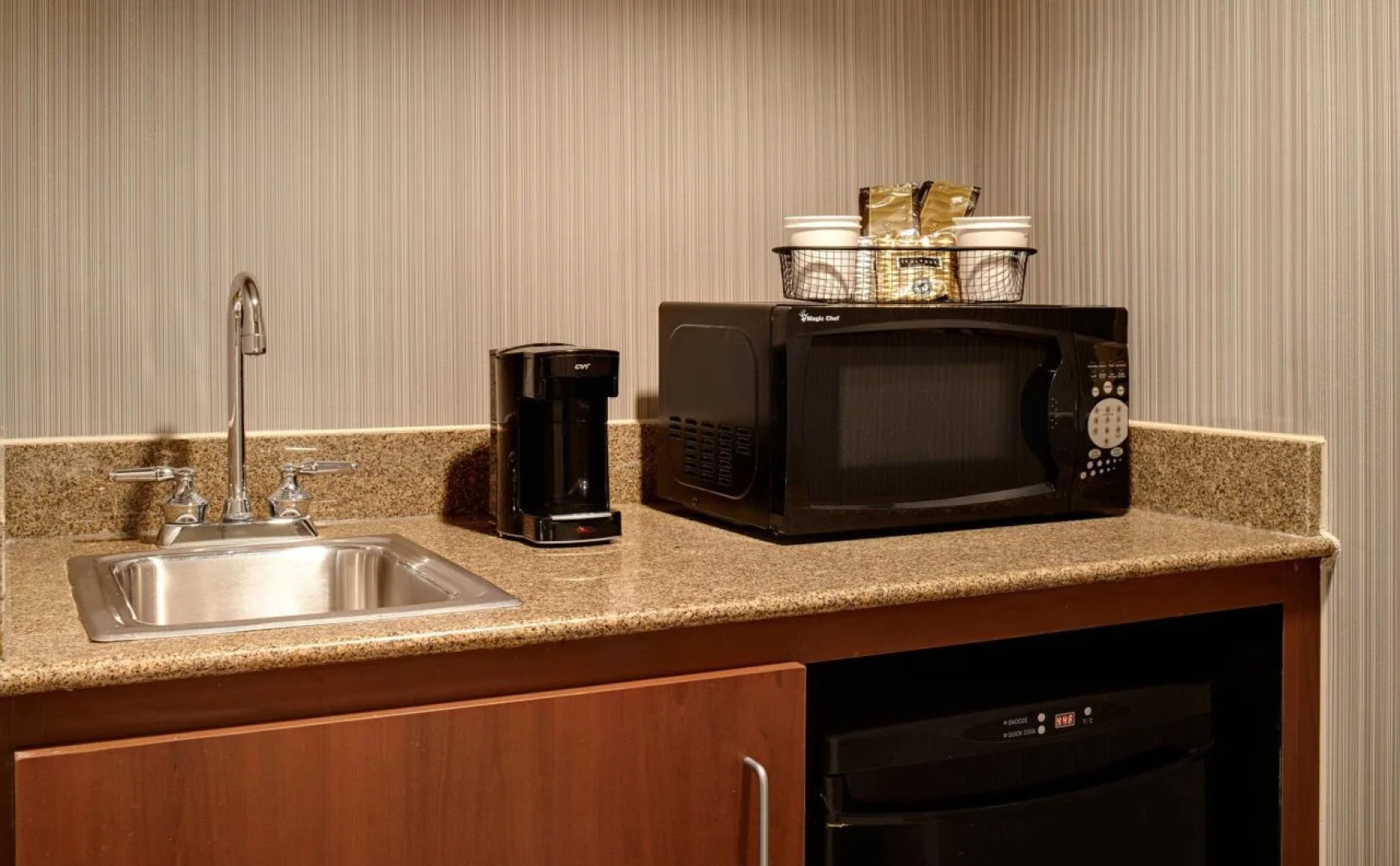 Courtyard By Marriott Detroit Downtown