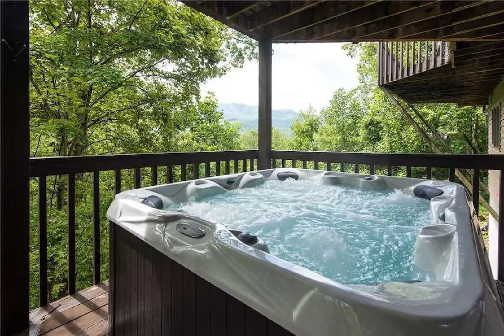 Stand In Awe 4 Bedroom Home with Hot Tub