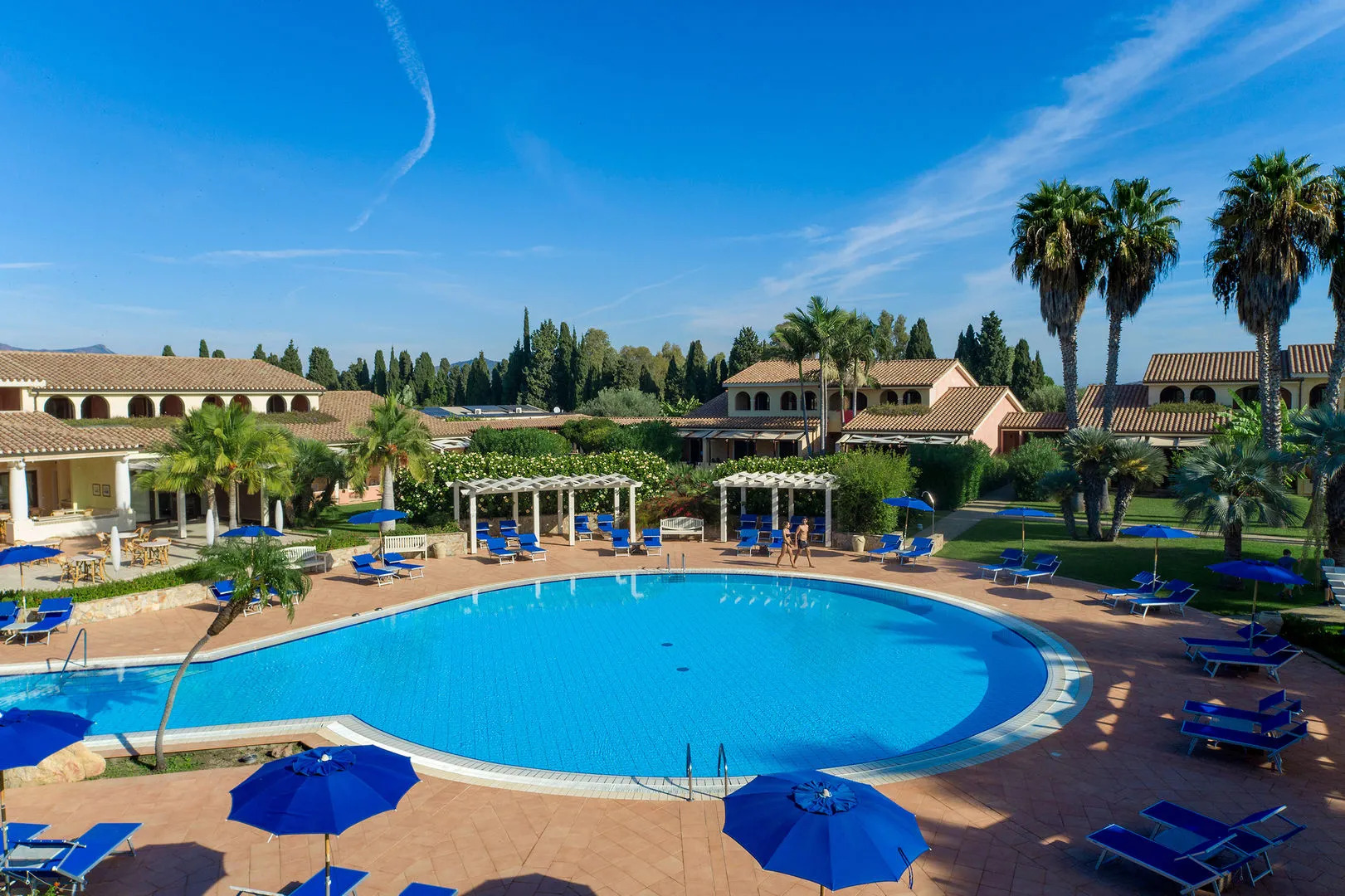 Lantana Resort Hotel & Apartments