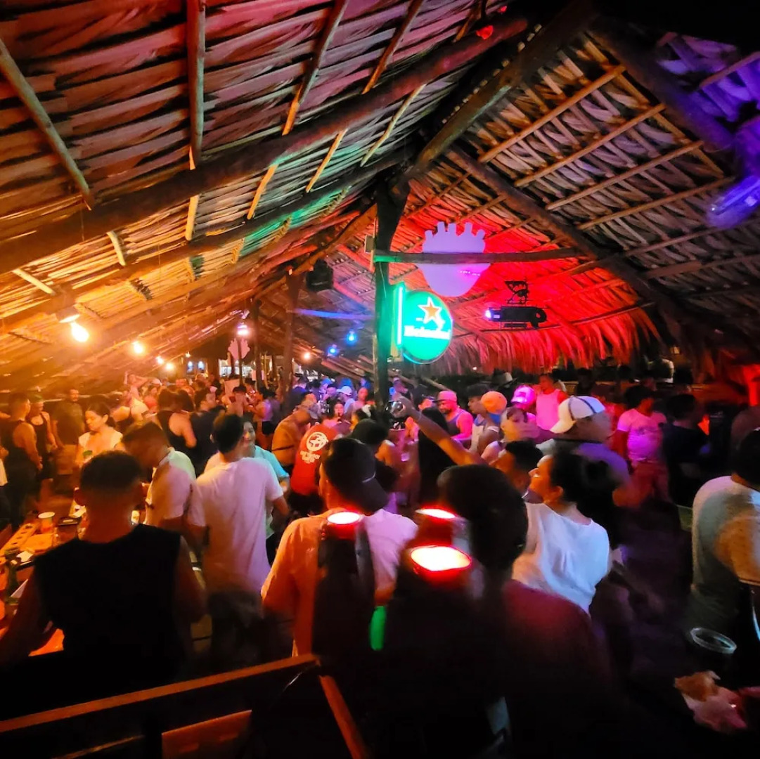 Johnny's Place Hotel