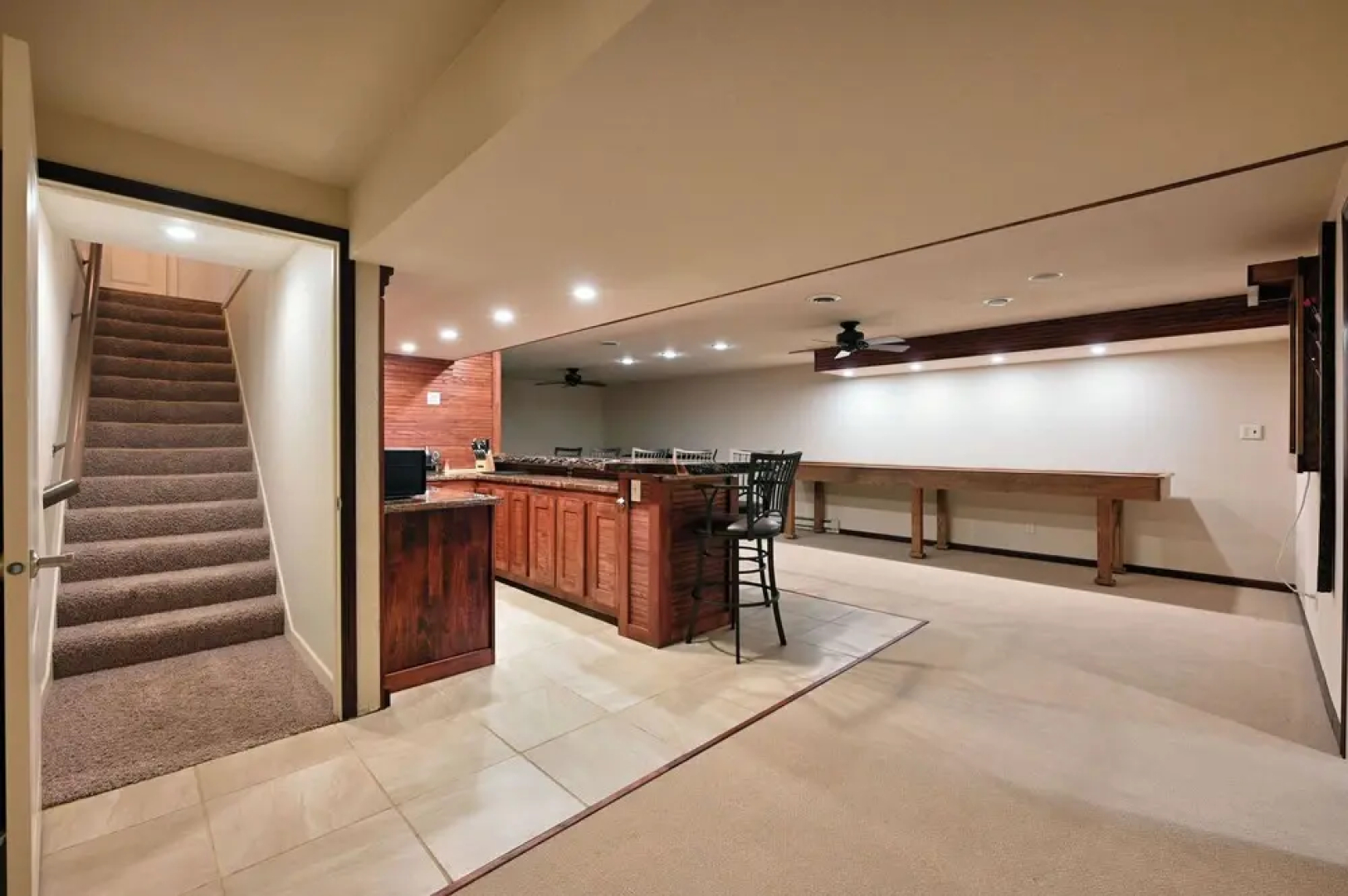 Unit 701 5 bd 3 ba