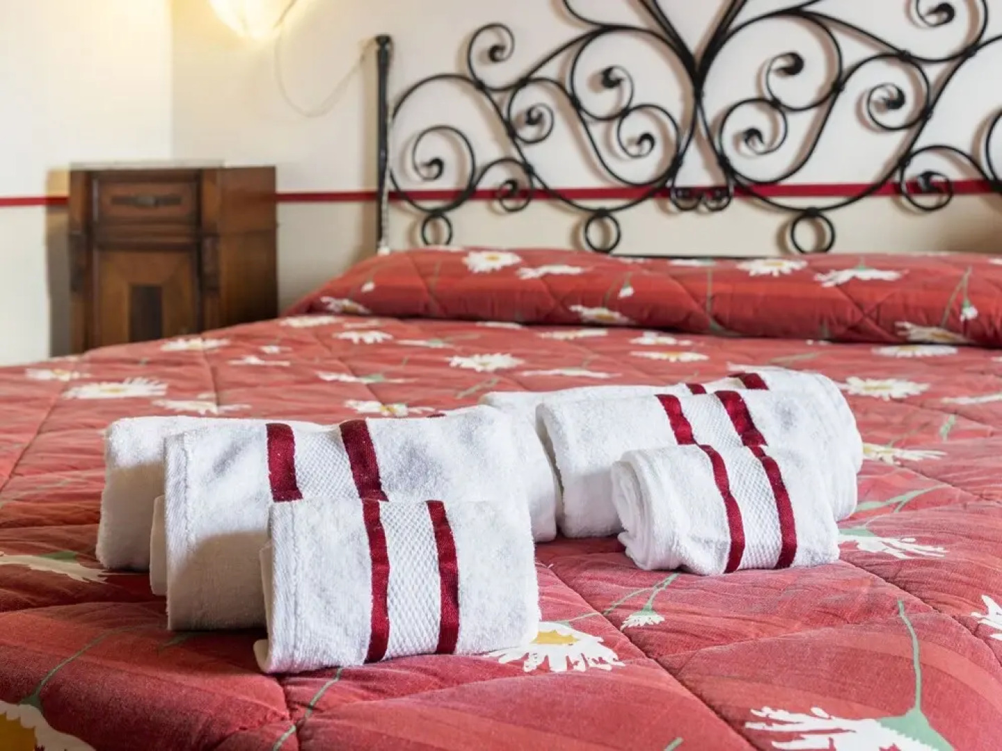 Vintage Holiday Home in Montemagno Camaiore With Sauna