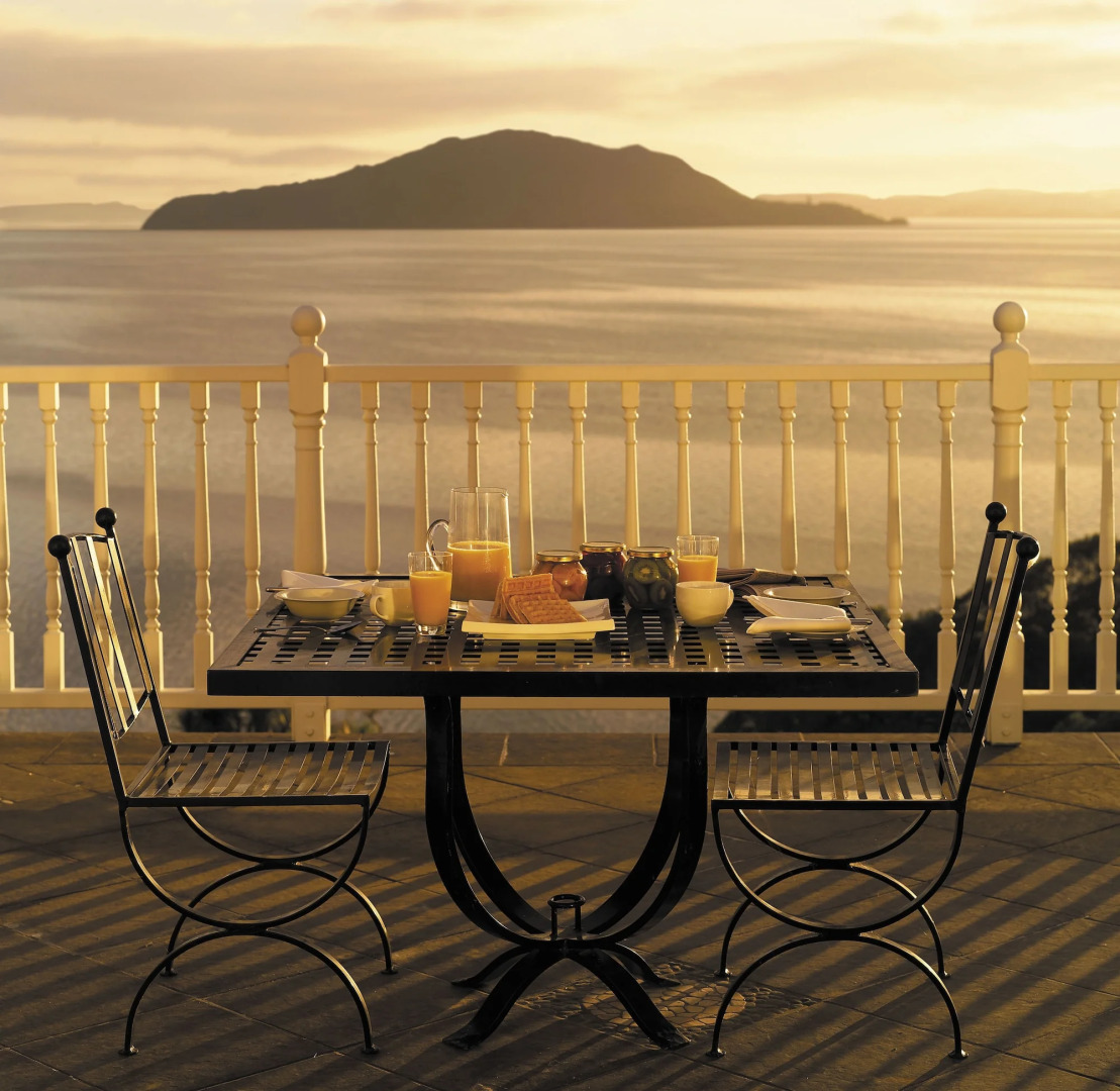 On The Point - Lake Rotorua