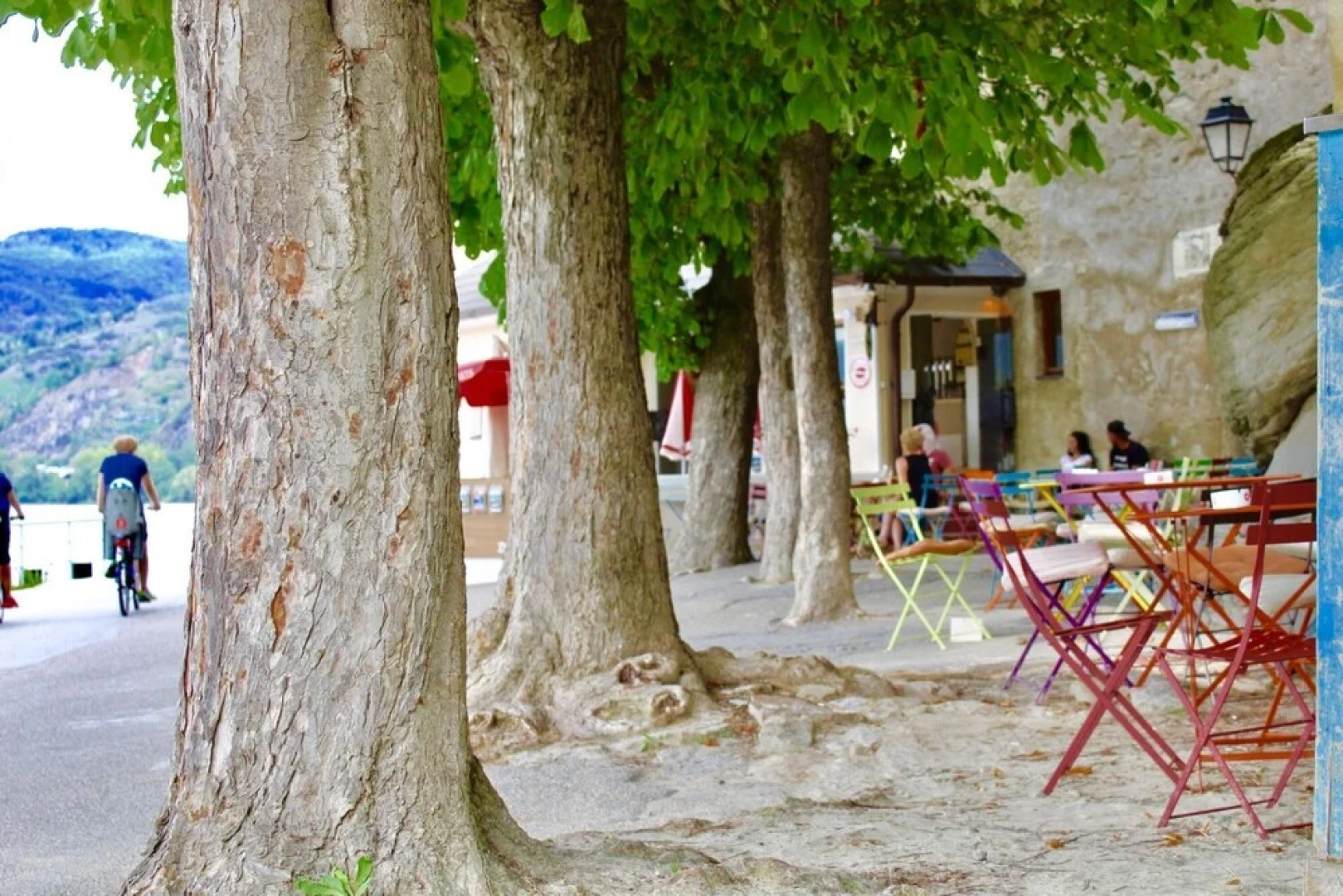 Deluxe Apartment With two King Bedrooms in the Historic Centre of D Rnstein