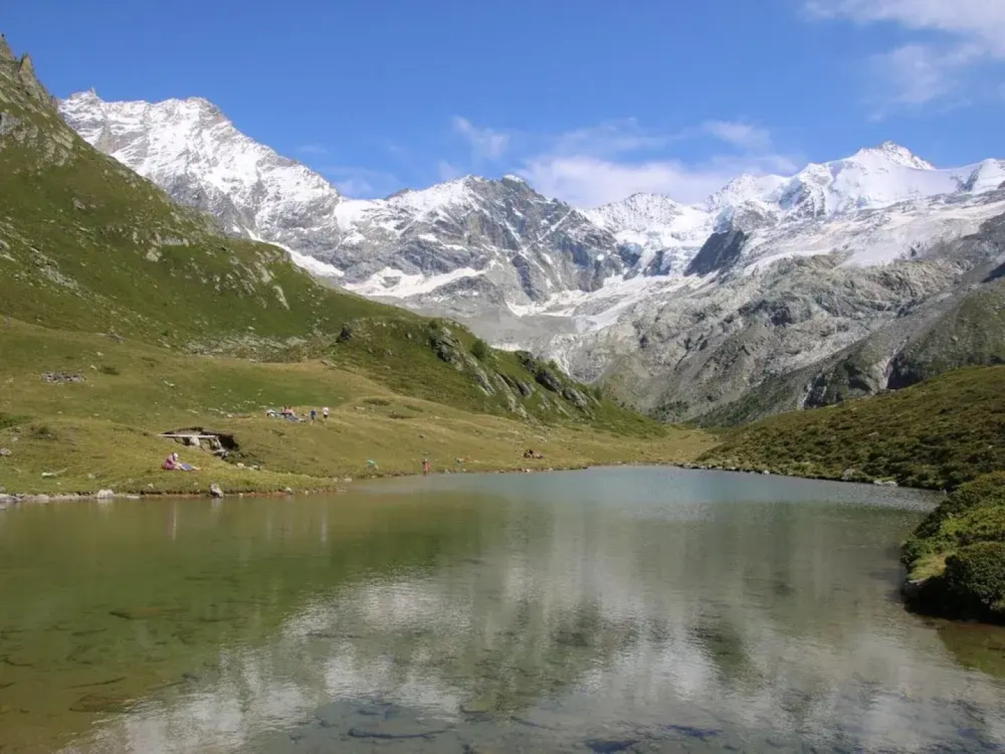 Lavish Apartment With Sauna