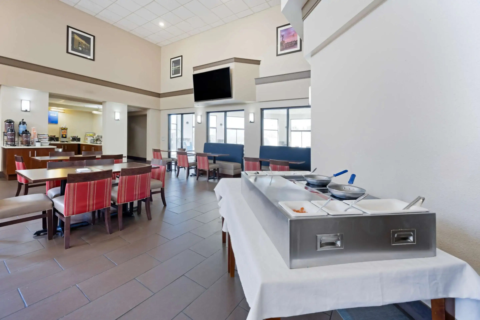 Comfort Inn & Suites Wichita Northeast