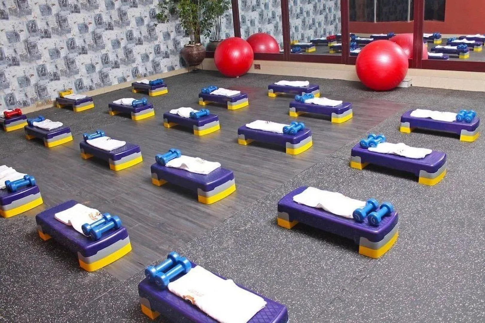 De Santiago Milan Hotel and Suites