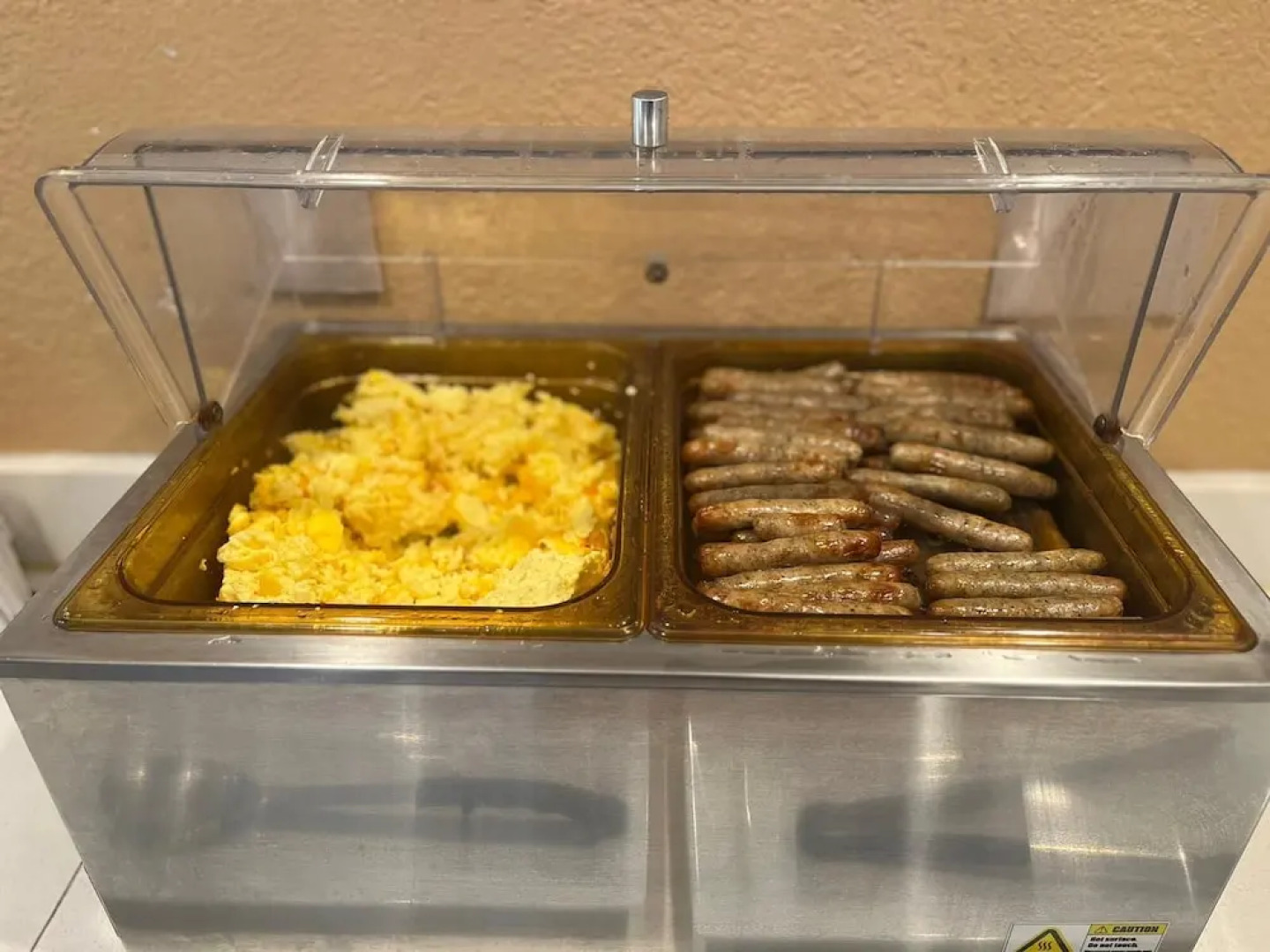 MorningGlory Inn & Suites